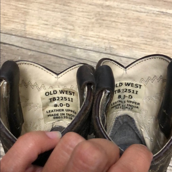 Beautiful toddler cowboy boots - Picture 6 of 6